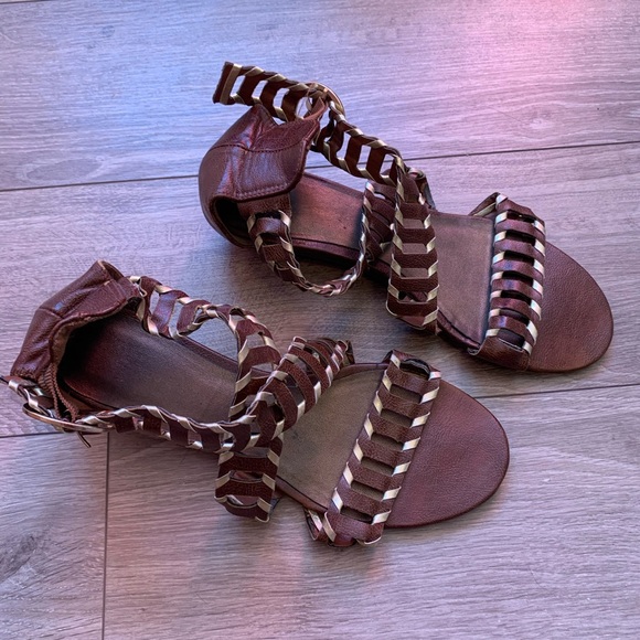 Extra 50% off! Brown and Gold Sandals - Picture 2 of 3